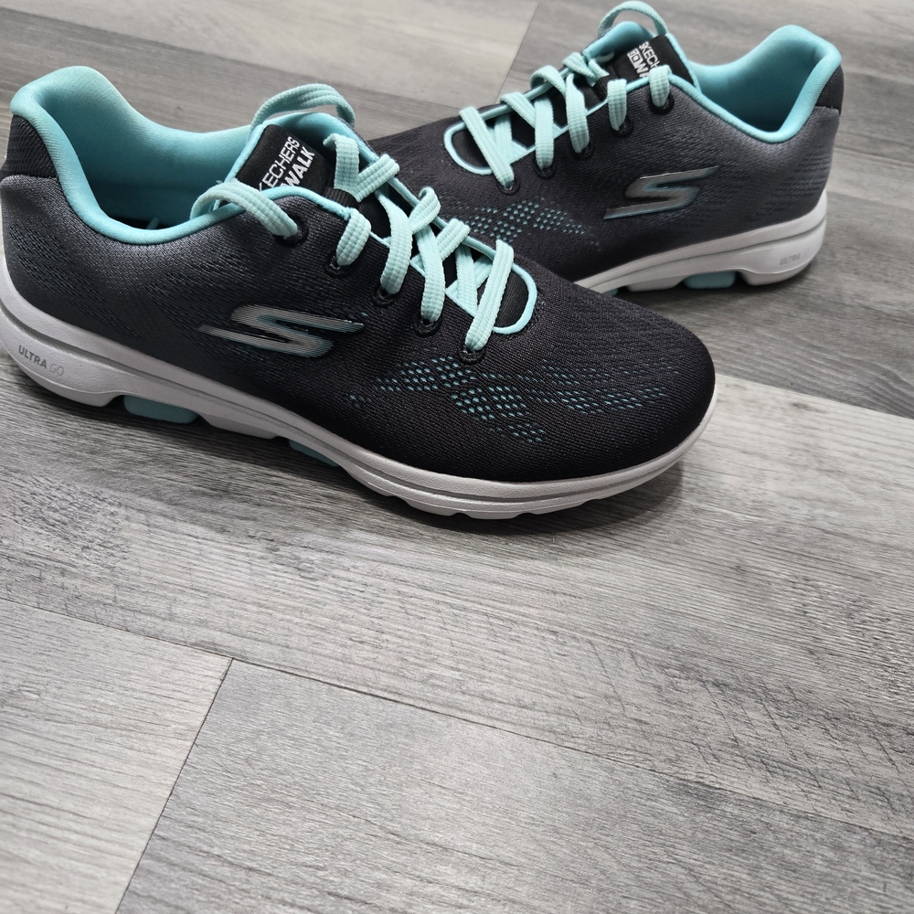 Skechers Women’s Black & Teal Performance Walking Shoes - Picture 2 of 5